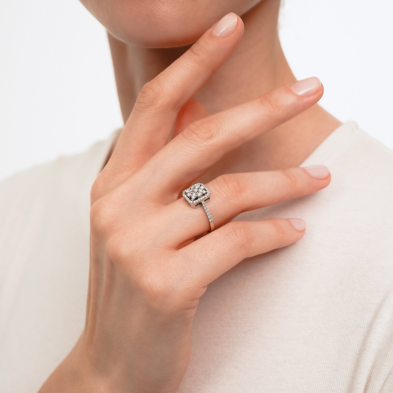 0,49 Karat Laboratuvar Pırlanta Kare Gül Yüzük